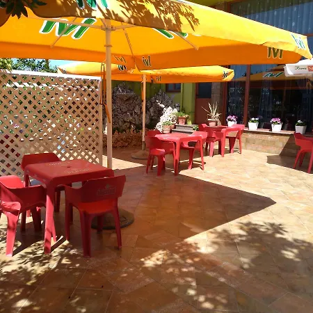 Gjeli Hotel *